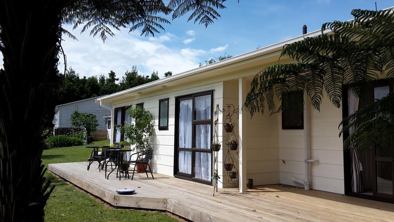 Vinegar Hill Bed and Breakfast Kauri Buitenkant foto
